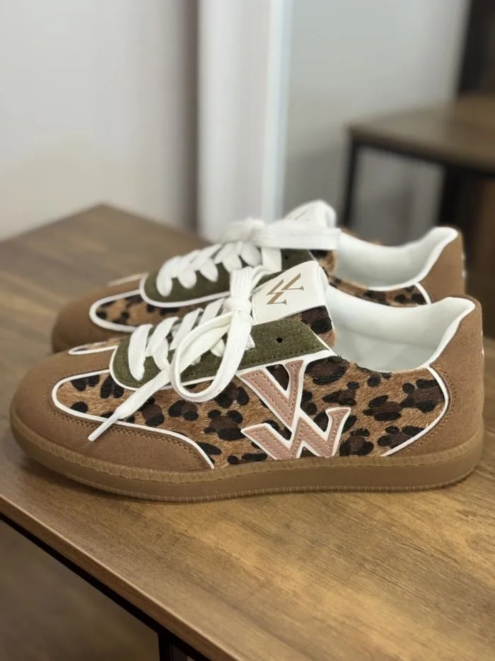Baskets monogramme Suzanne léopard semelle rétro Camel