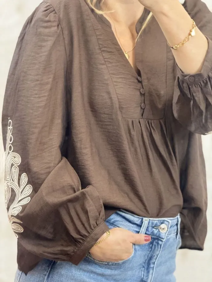 Blouse brodée Kana Café